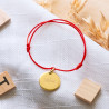 Bracciale rotondo in oro placcato personalizzabile e corda rossa