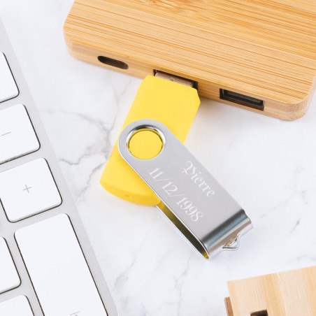 16GB giallo twister USB flash drive con incisione