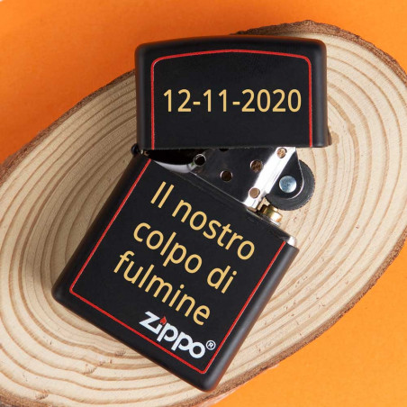 Margine rosso briquet nero Zippo personalizzabile