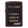 Bordo rosso Zippo inciso