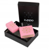 Briquet rosa Zippo inciso